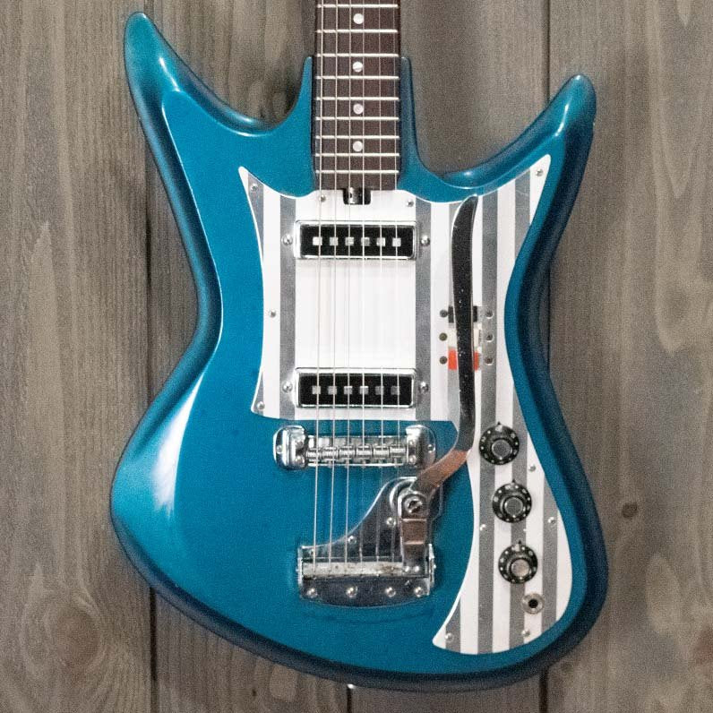 Silvertone 759-1436-1 Sharkfin w/ HSC (Vintage - 1960s)