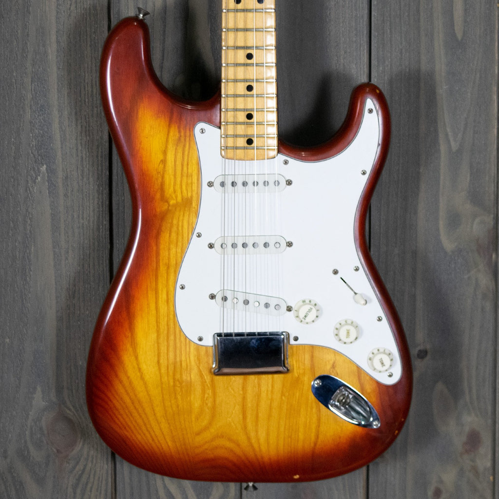 Fender Strat Hard Tail w/ HSC (Vintage - 1979)