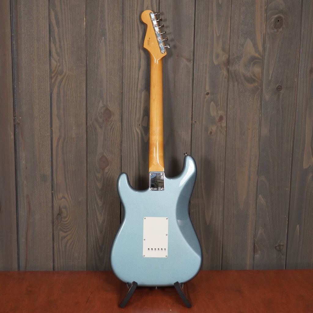 Fender Vintera 60s Strat w/ Gig Bag (Used - 2022)