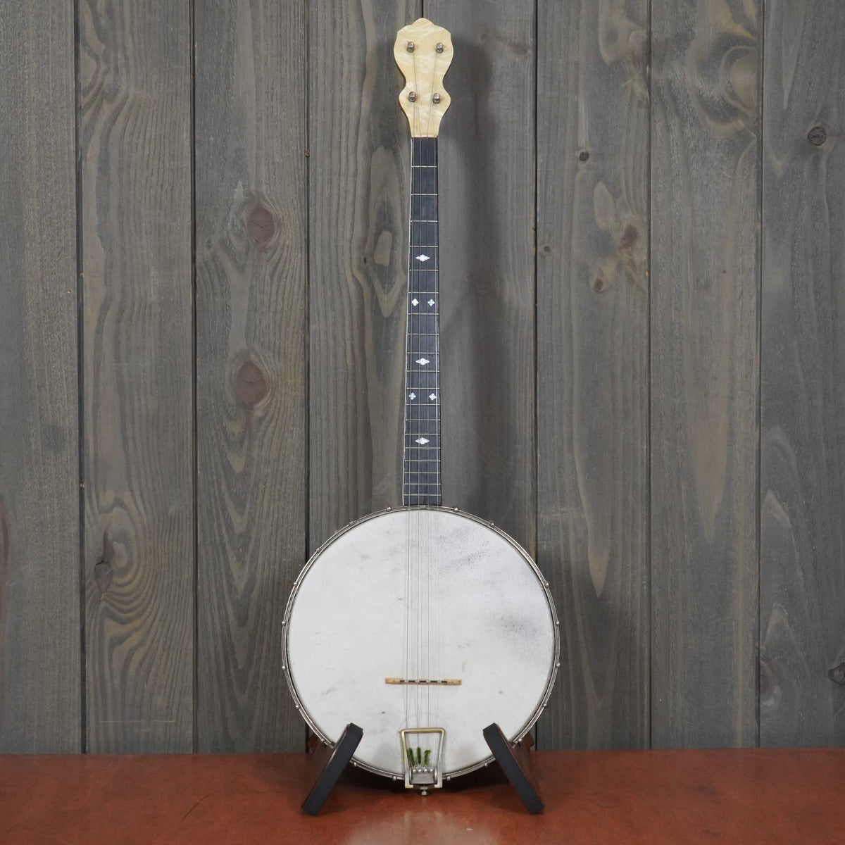 Unknown Tenor Banjo w/ Chip Case (Used)