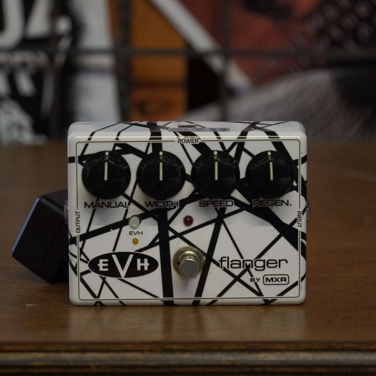 Used MXR EVH117 Flanger w/ 18 Volt Power Supply