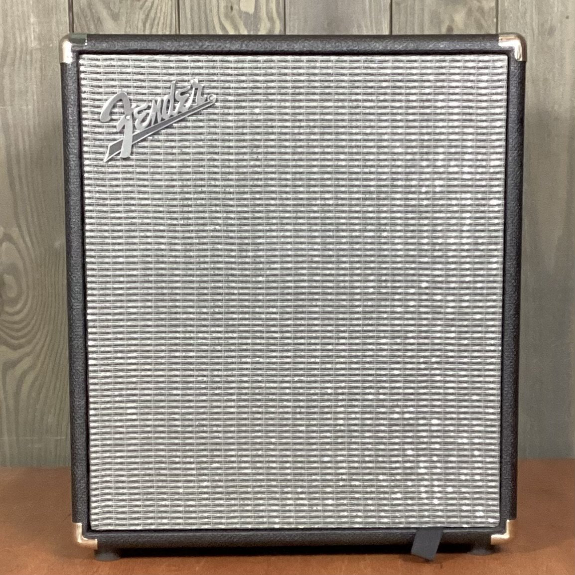 Fender Rumble 100 w/ Cover (Used - Recent)
