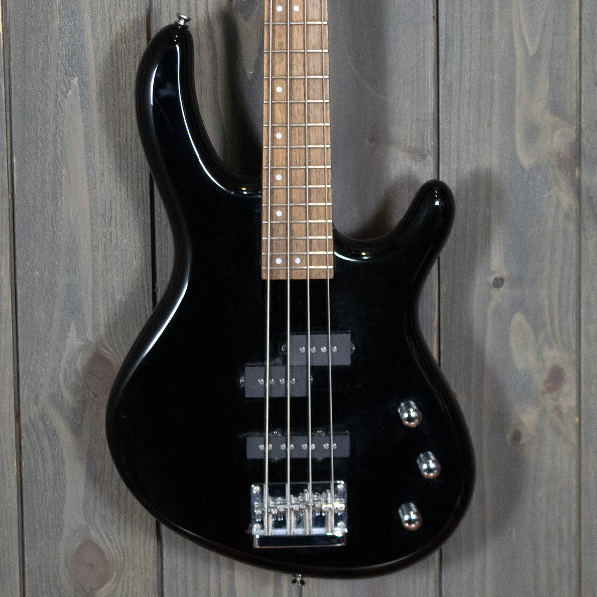 Cort Action Bass (Used - 2004)