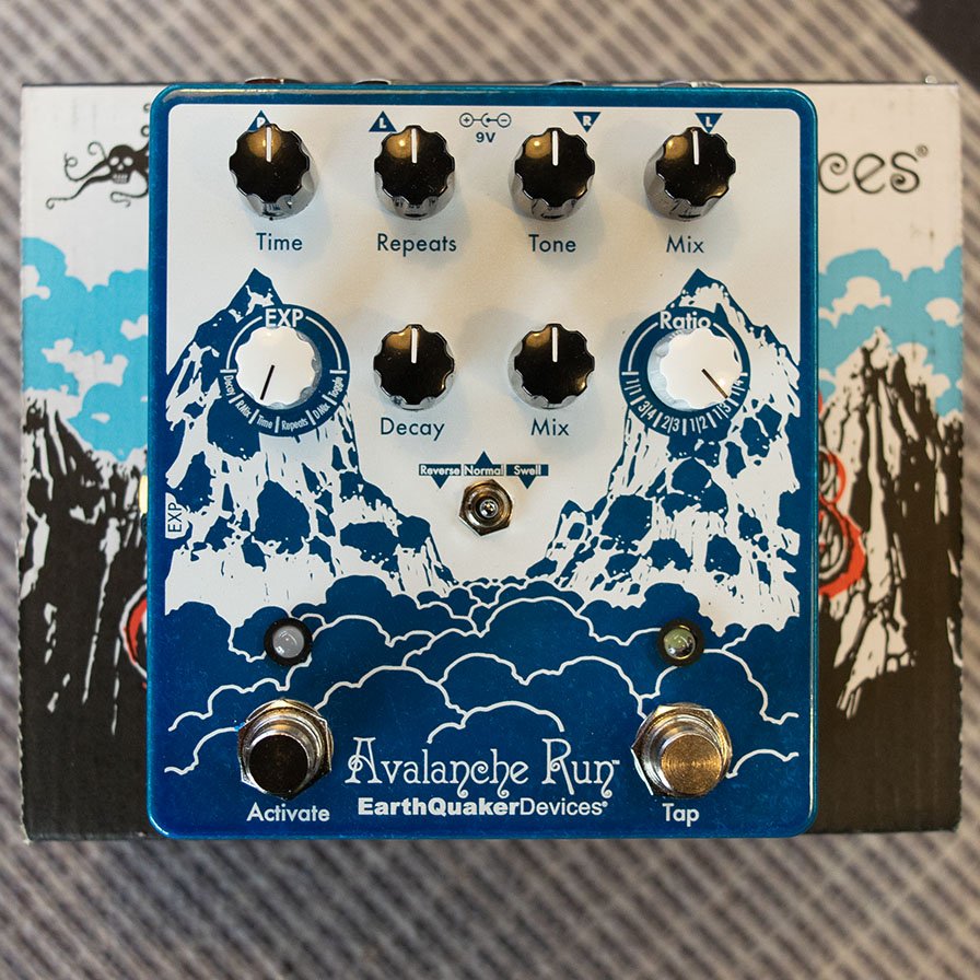 EarthQuaker Devices Avalanche Run Stereo Reverb & Delay