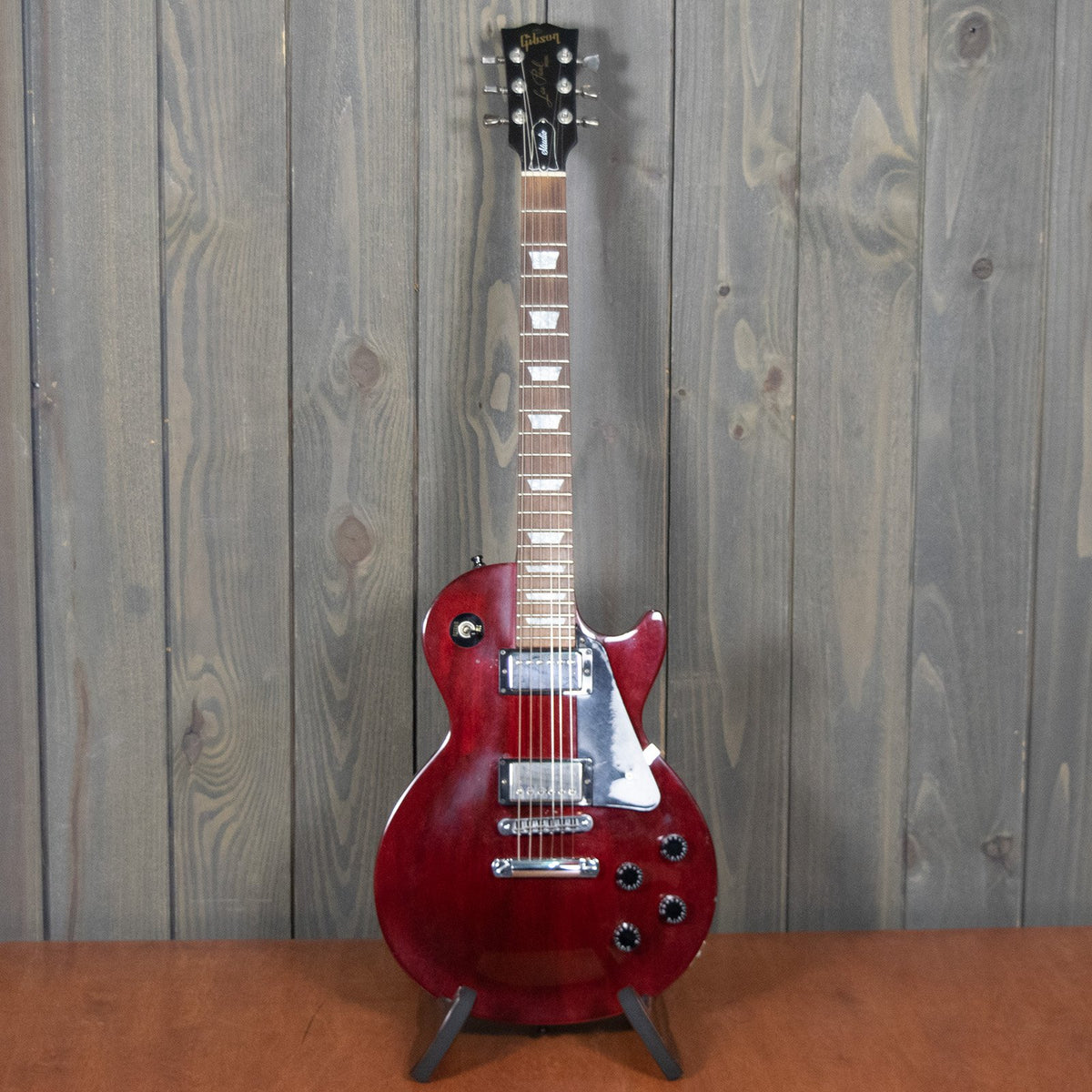 Gibson Les Paul Studio Cherry w/ HSC (Used - 2003)