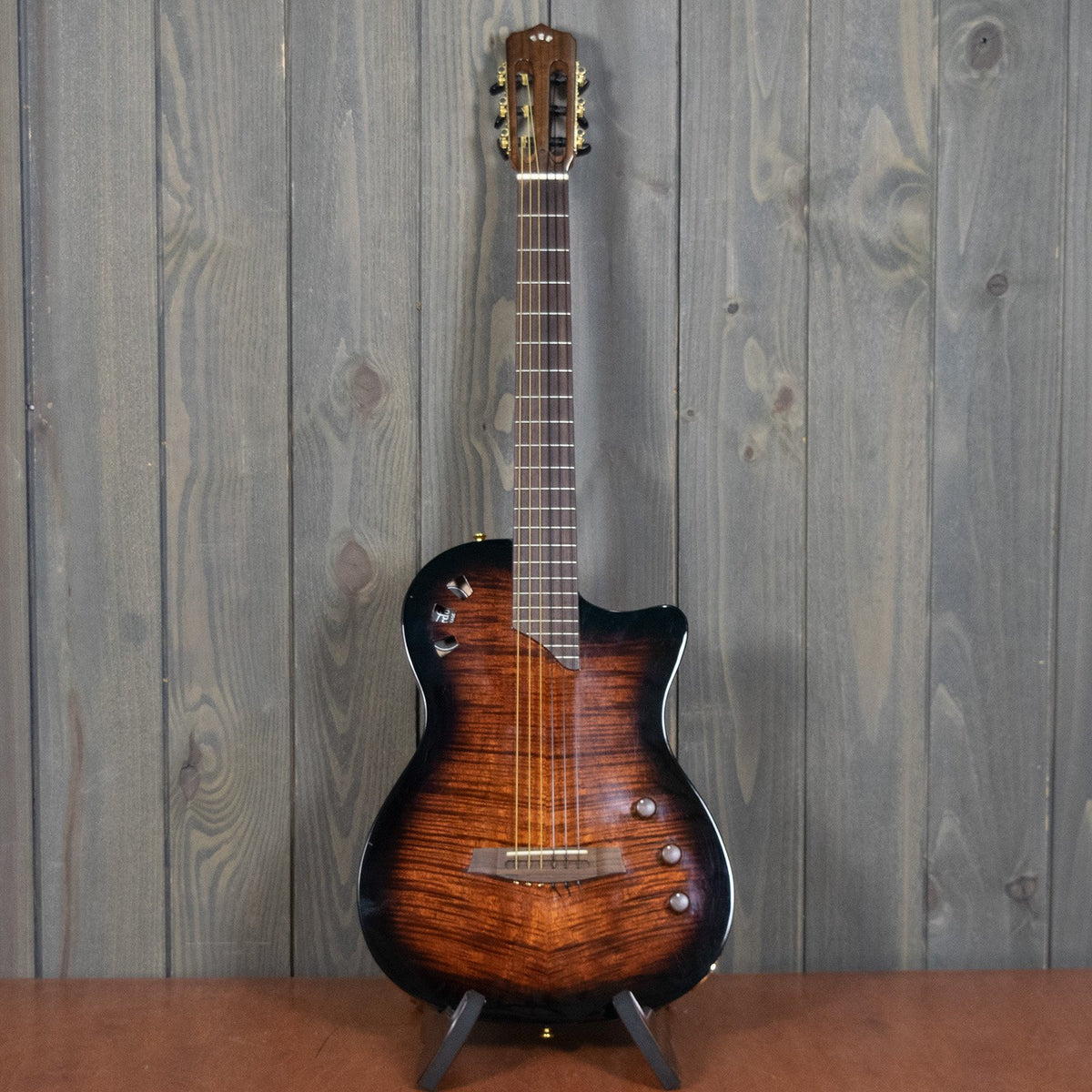 Cordoba Stage Edge Burst w/ Gig Bag (Used - Recent)