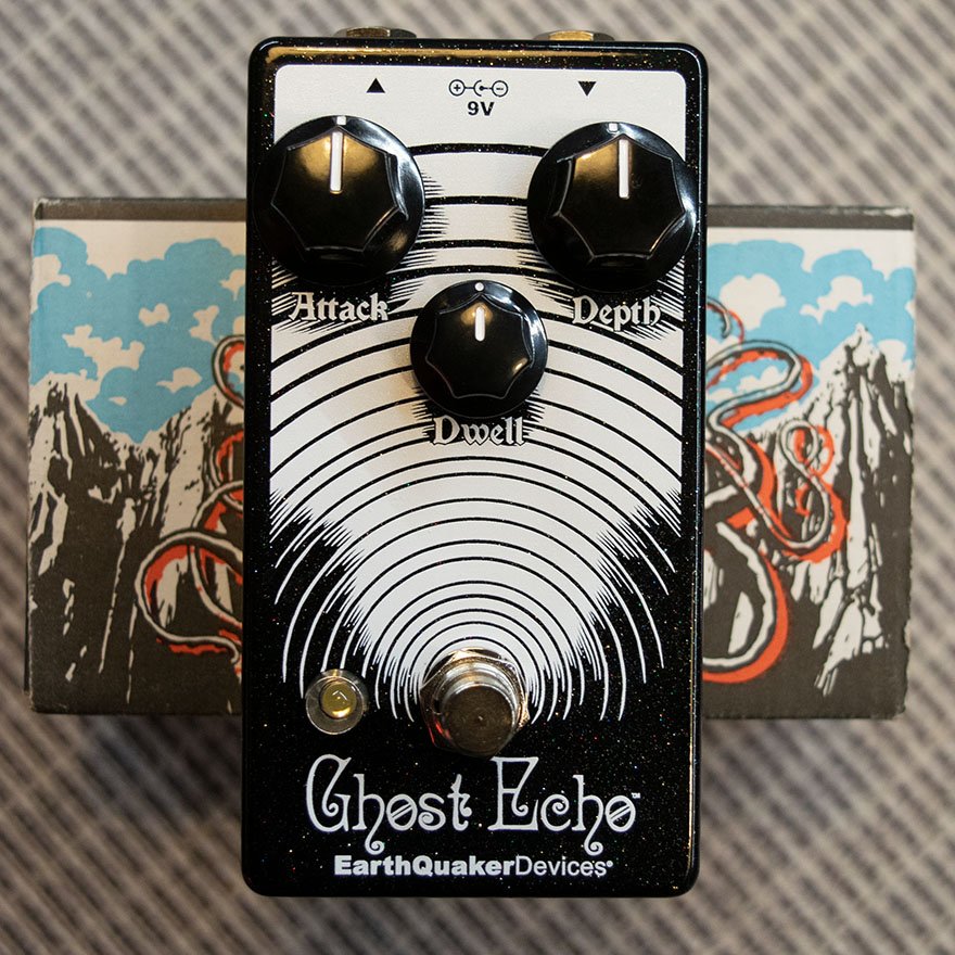 EarthQuaker Devisec Ghost Echo Vintage Voiced Reverb