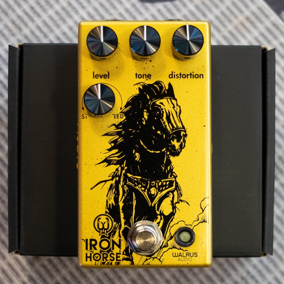 Walrus Audio Iron Horse LM308 Distortion