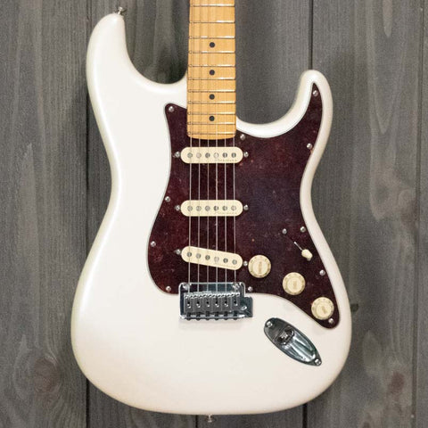 Fender Strat USA Left-Handed w/ HSC (Used - 2007)