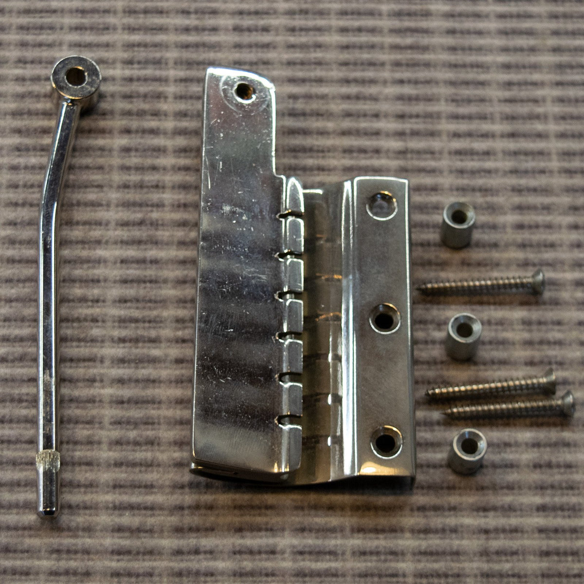 Gibson Maestro Vibrola Spring Mount 1960s
