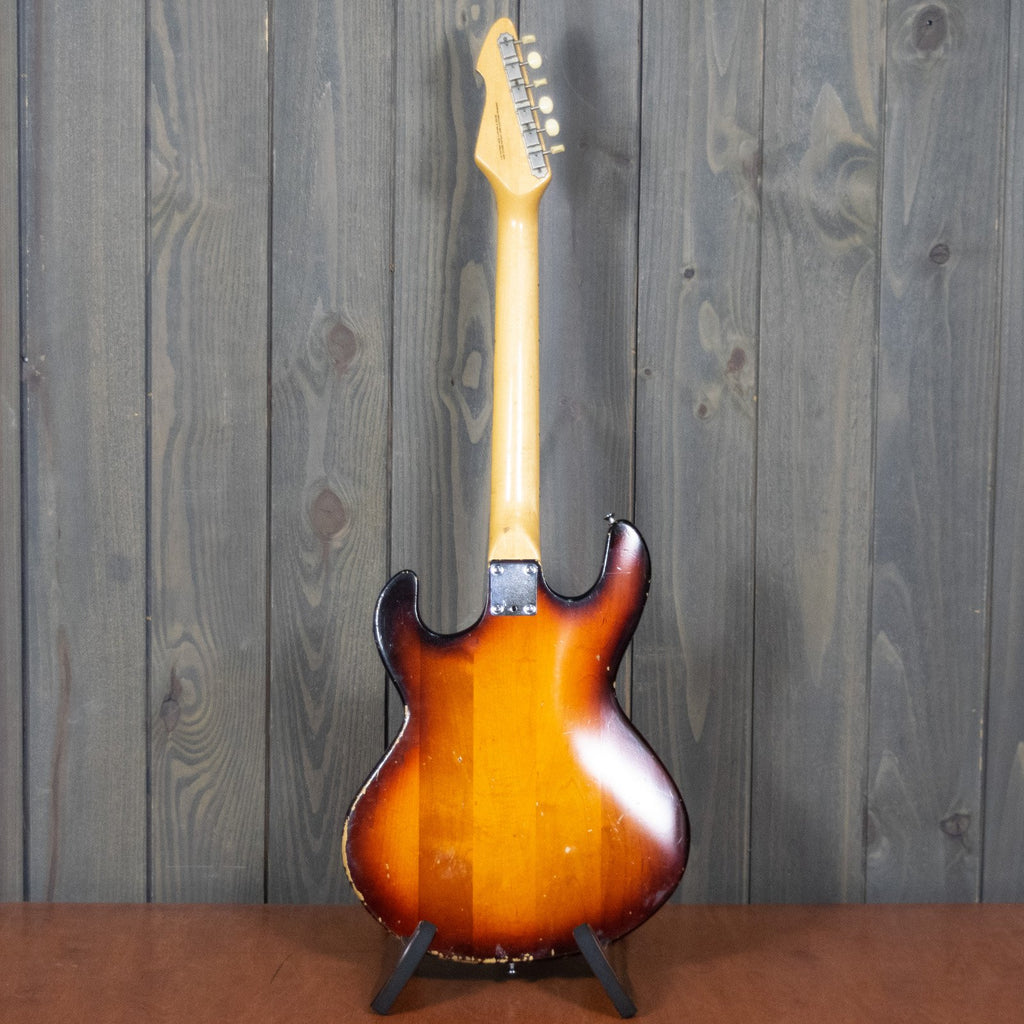 Peavey T-15 w/ Amp Case (Vintage - 1981)