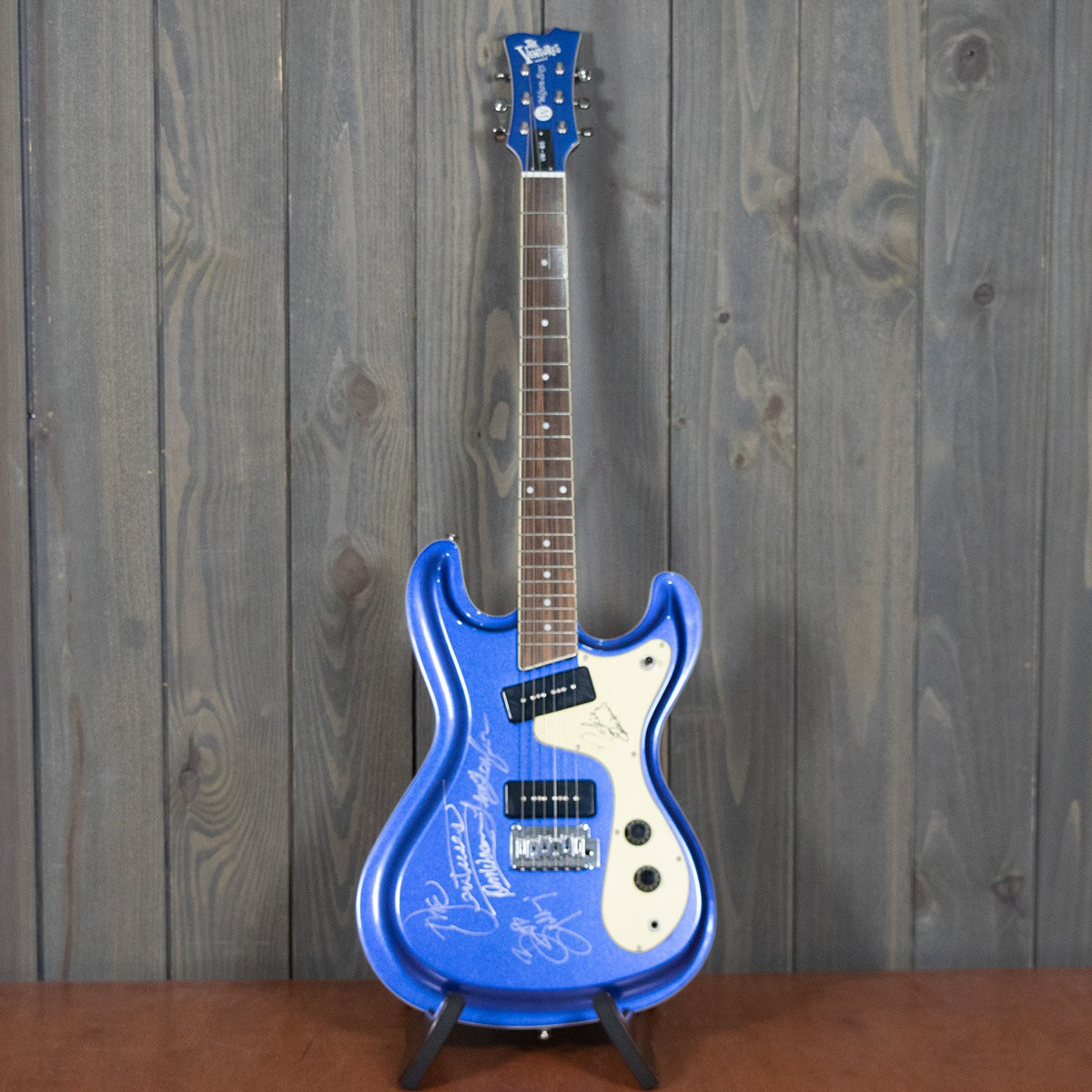 Ventures Autographed Wilson Bros. VM-65 w/ Gig Bag (Used)