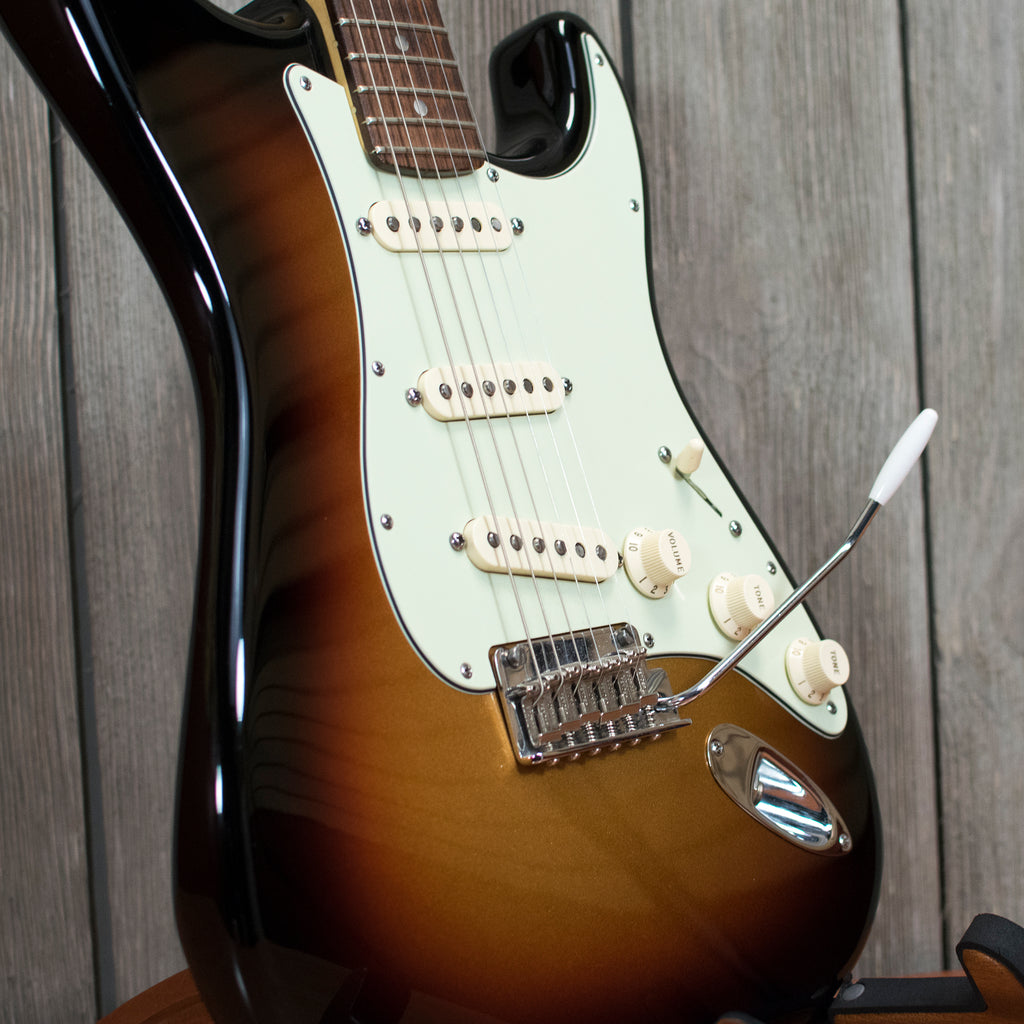 Fender American Standard FSR Stratocaster w/ OHSC (Used - 2013)