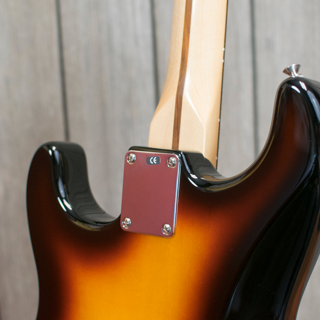 Fender Standard Stratocaster (Used - 2004)