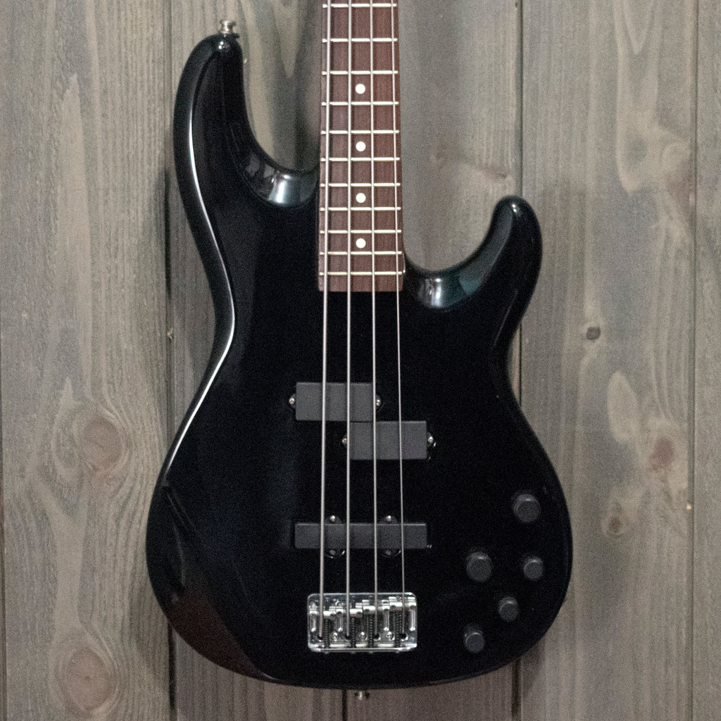 Fender Zone Bass MIM w/ Gig Bag (Used - 2001)